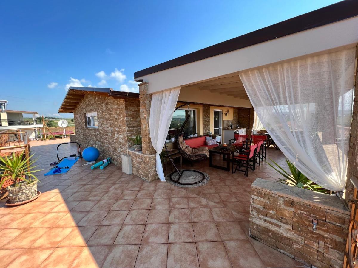Doormat# Wait 'N Sea, Jacuzzi, Luxury Stone House Apartment เอปาโนมี ภายนอก รูปภาพ