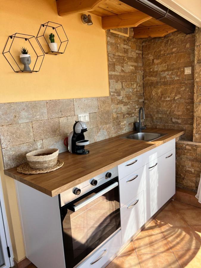 Doormat# Wait 'N Sea, Jacuzzi, Luxury Stone House Apartment เอปาโนมี ภายนอก รูปภาพ