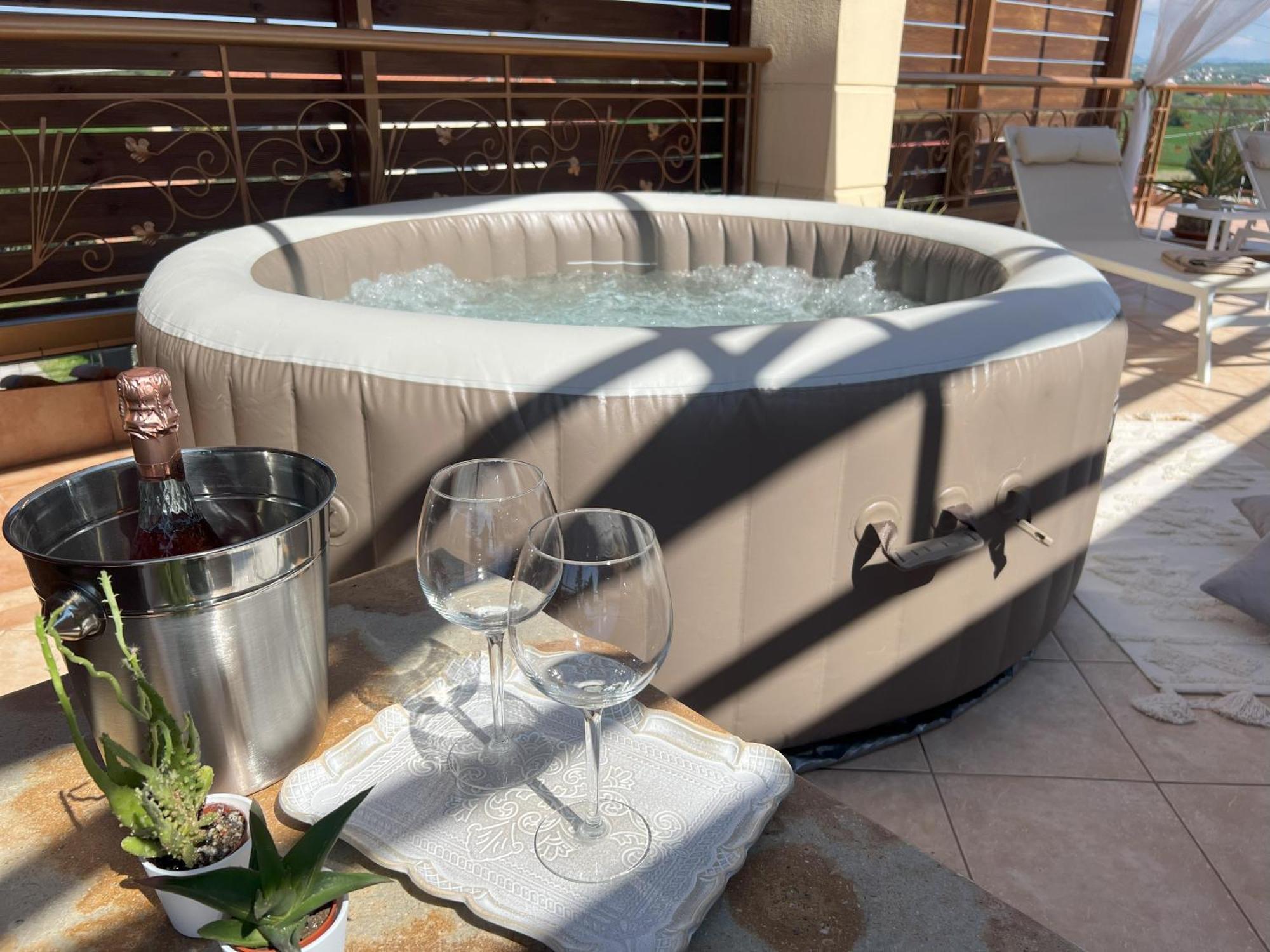 Doormat# Wait 'N Sea, Jacuzzi, Luxury Stone House Apartment เอปาโนมี ภายนอก รูปภาพ